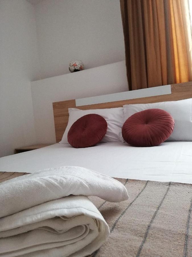 Pensiunea Eden House 크라이오바 외부 사진